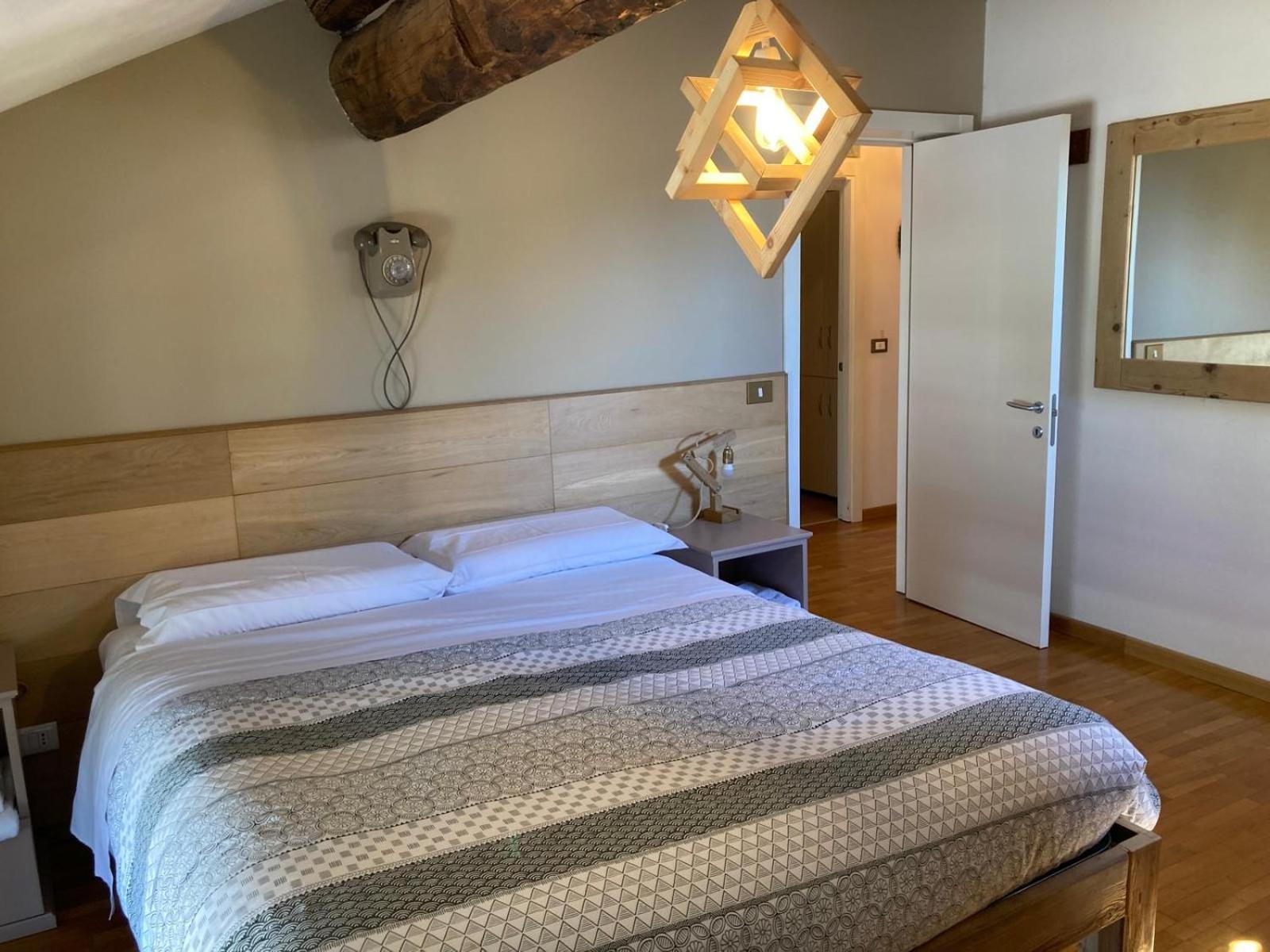 A Casa Di Checco Bed & Breakfast Фелтре Екстериор снимка